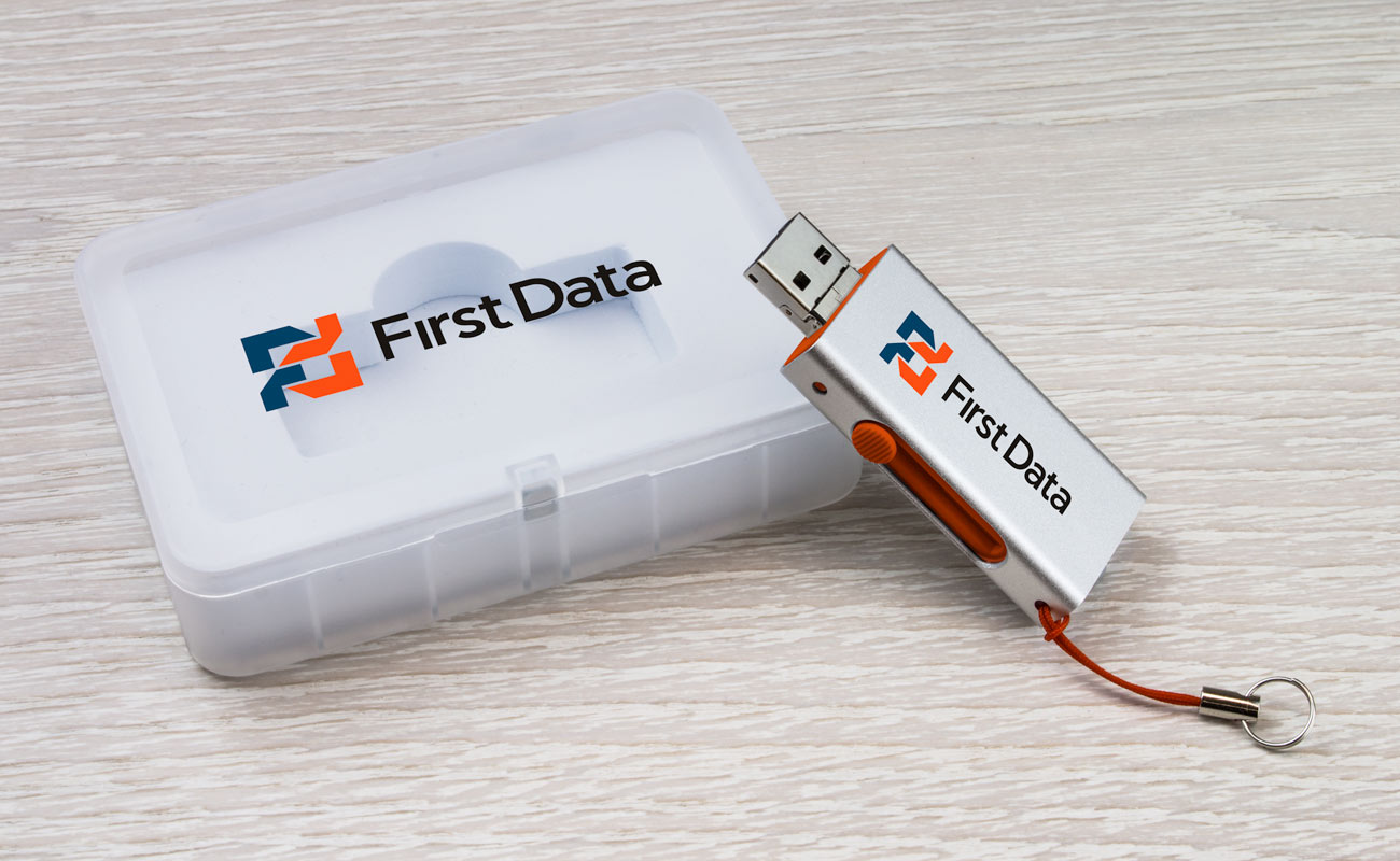 Slide - Branded USB With USB-C gallery thumbnail